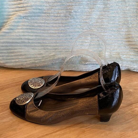 Brighton black and bronze gray slip on rounded toe kitten heels Sz 8 - Picture 3 of 7